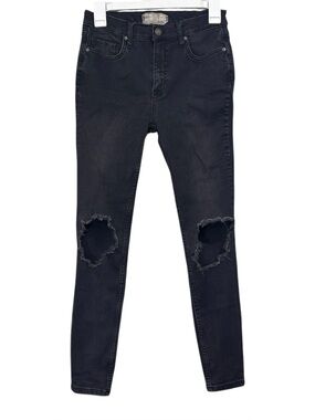 Free People Black Faded Distressed Knee Skinny Jeans Size 27